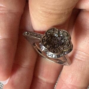 Elegant Vintage Sterling Silver Floral Ring